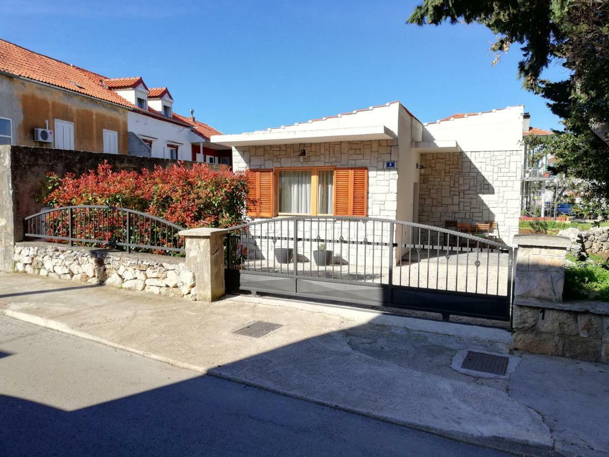 Kod Male Gospe Villa Tribunj  Exterior photo